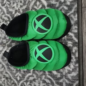 New Xbox slippers size 3